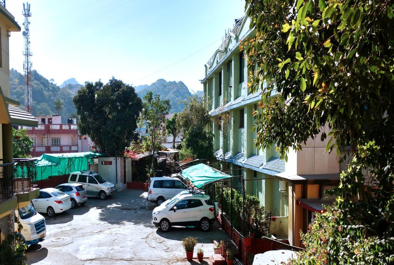 Hotel Saraswati Mount Ábú Exteriér fotografie
